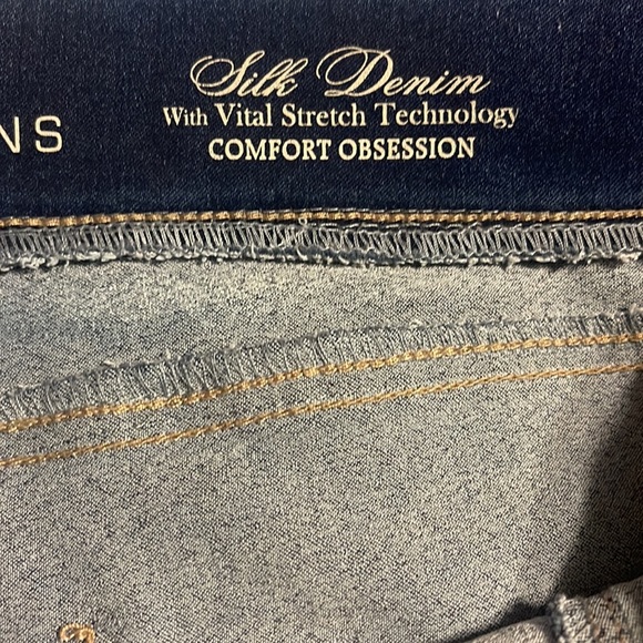 Pull-On Stretch Jeans - Picture 5 of 7